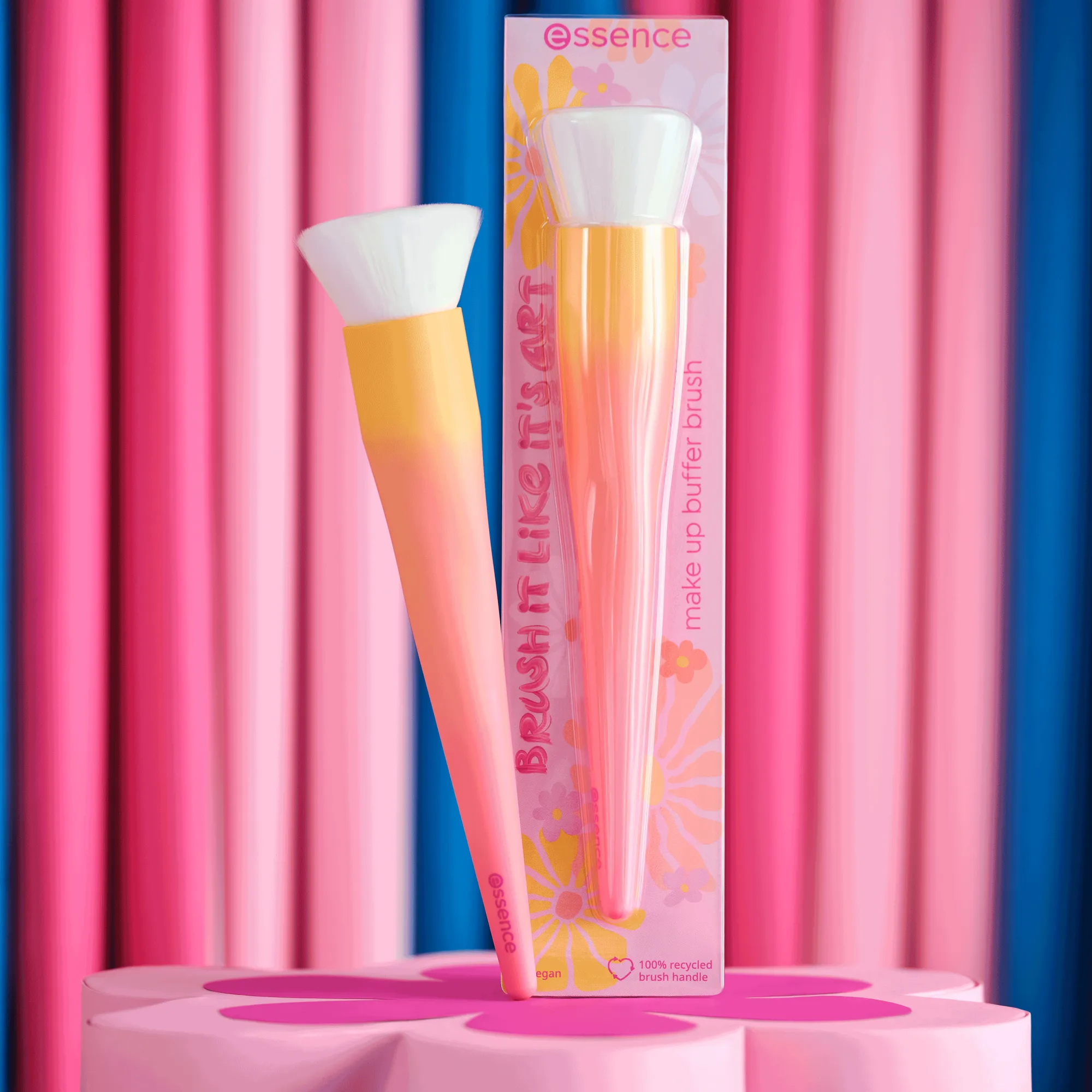 Brush It Like It's Art Make Up Buffer Brush 01 Buff On, You’re A Work Of Art